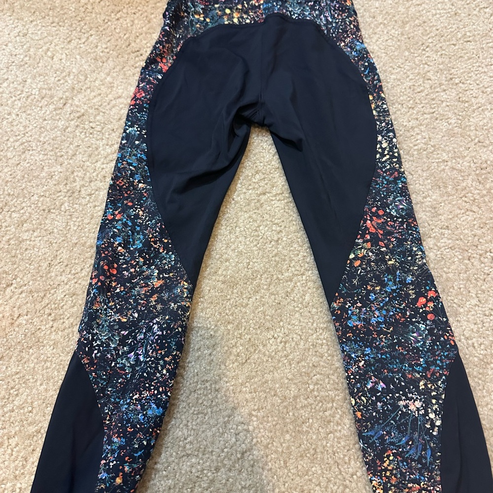 Lululemon Black and Multicolor Kids Leggings Size 4 - Picture 3 of 5